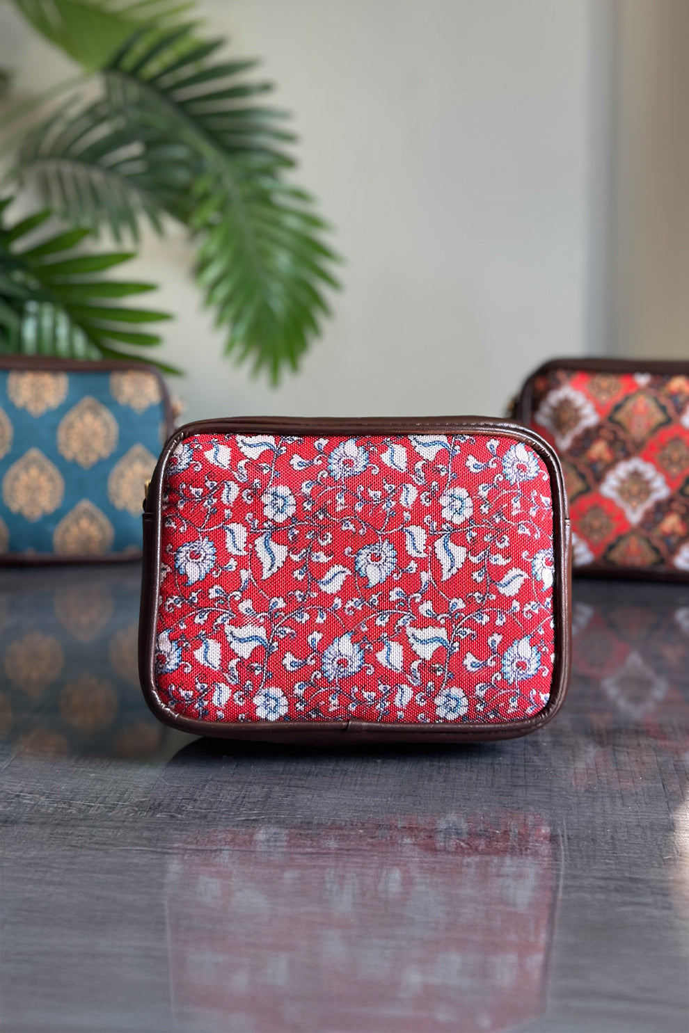 Crossbody Women Bags & Purses Pakistan
