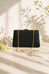 Trendy affordable women Clutch Purse bags. Clutches Collection Fineur Online Pakistan
