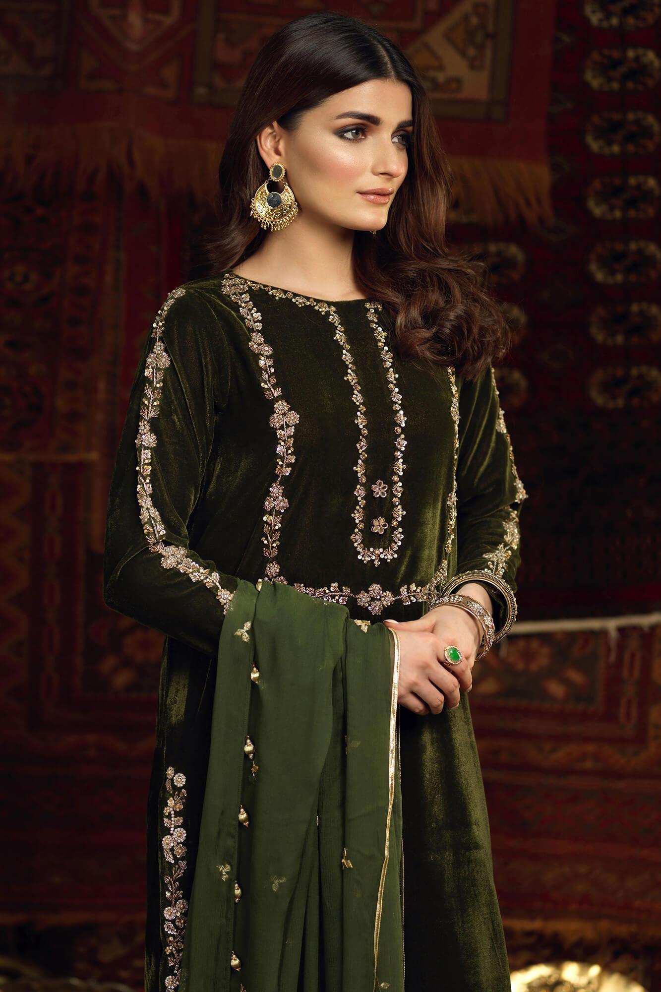 Makhmal By Zaaviay Stitched Nageen (Three Piece)