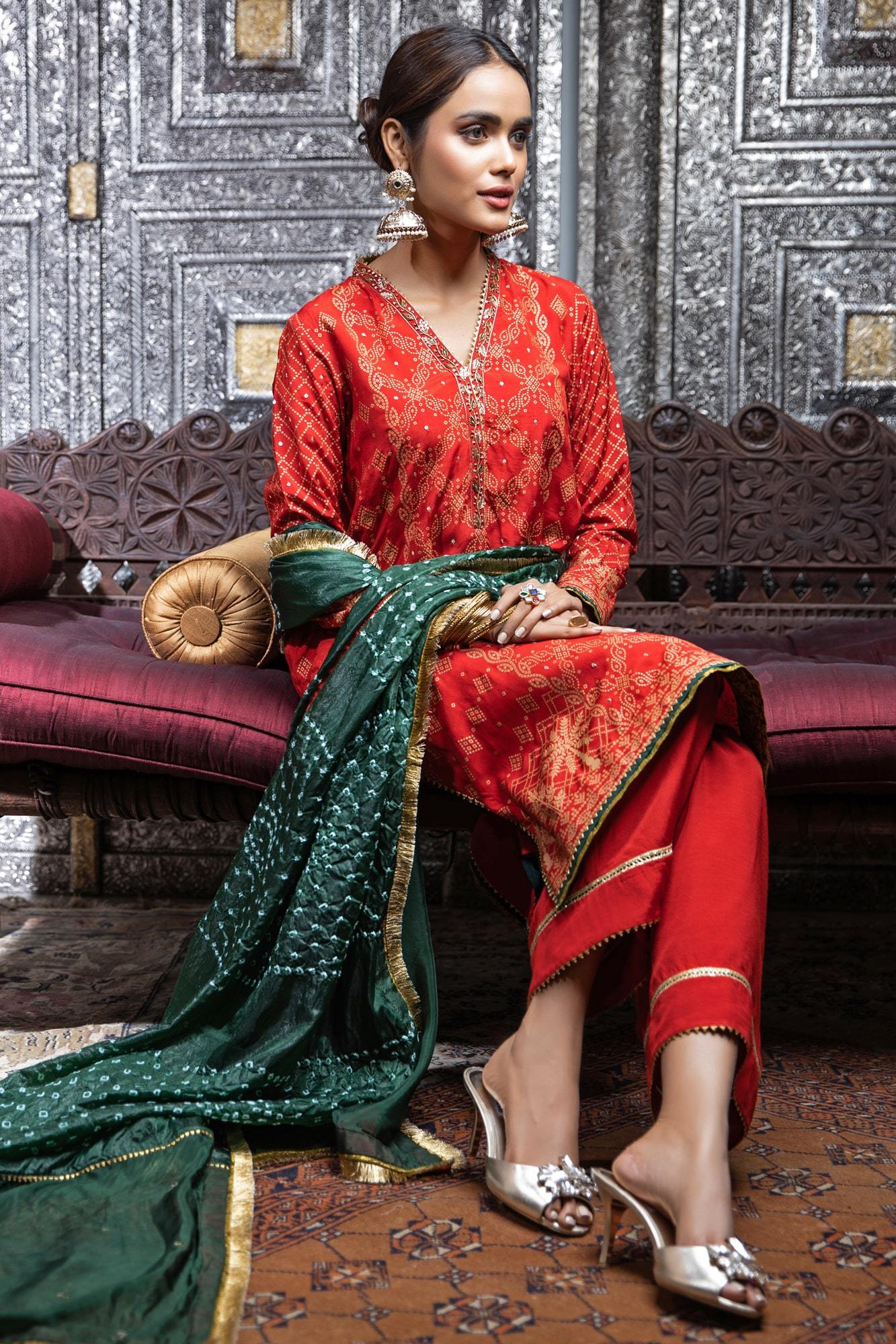 Zaaviay Stitched Eid Edit Chunariya (Three Piece)