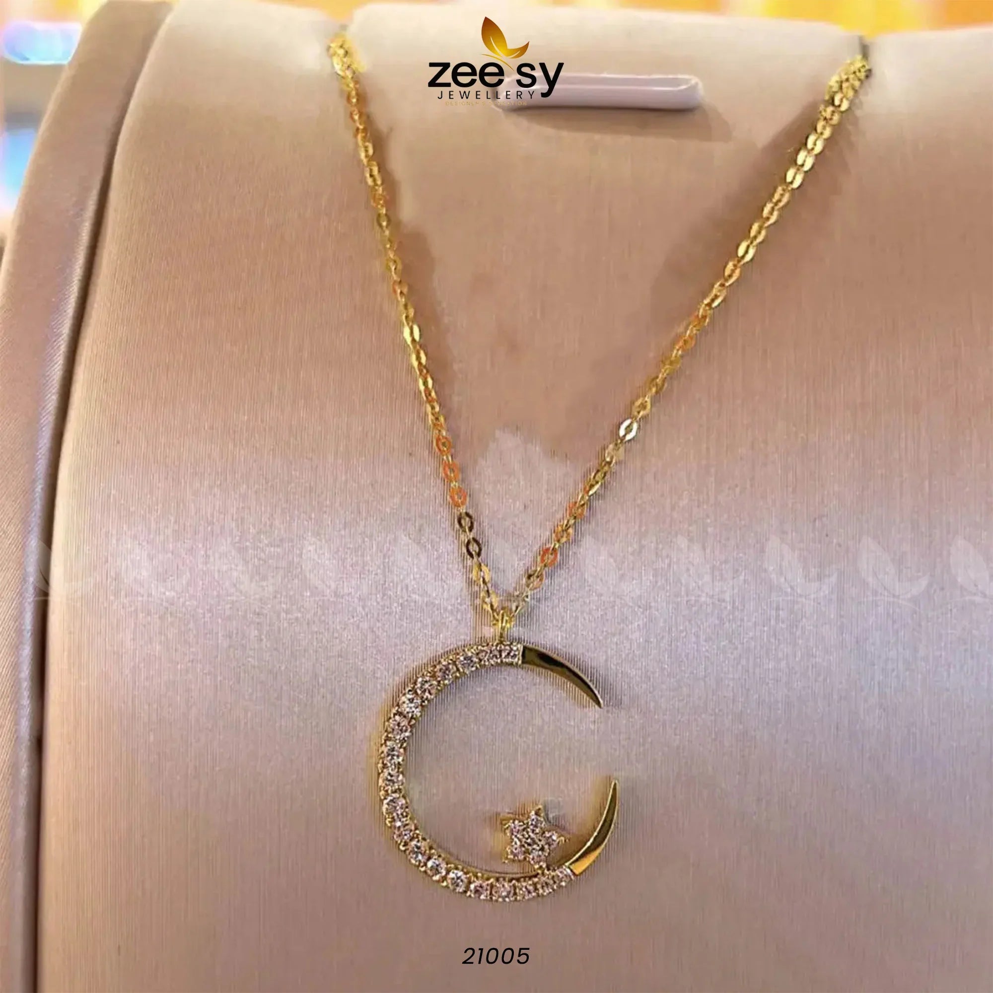 Chandi Moon Pendant - Zeesy Jewellery