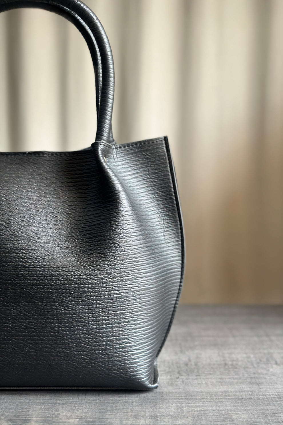 arcline Lowest price in pakistan, tote bags of pakistan under 1599