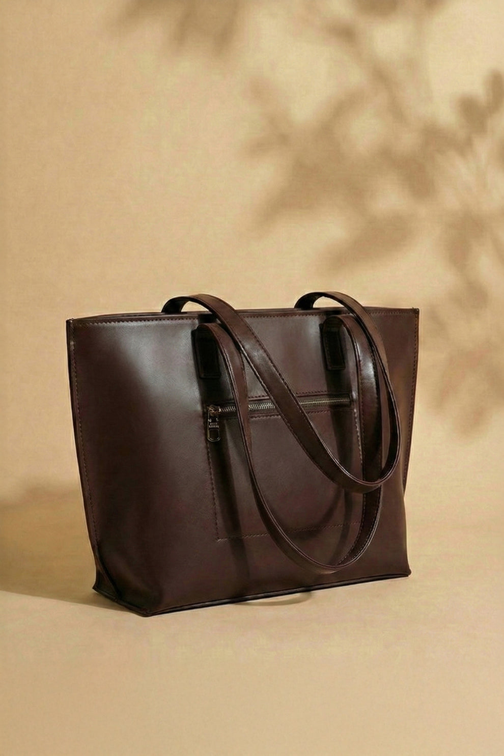 fineur alexa trendy and classic tote bags in Pakistan at affordable prices.