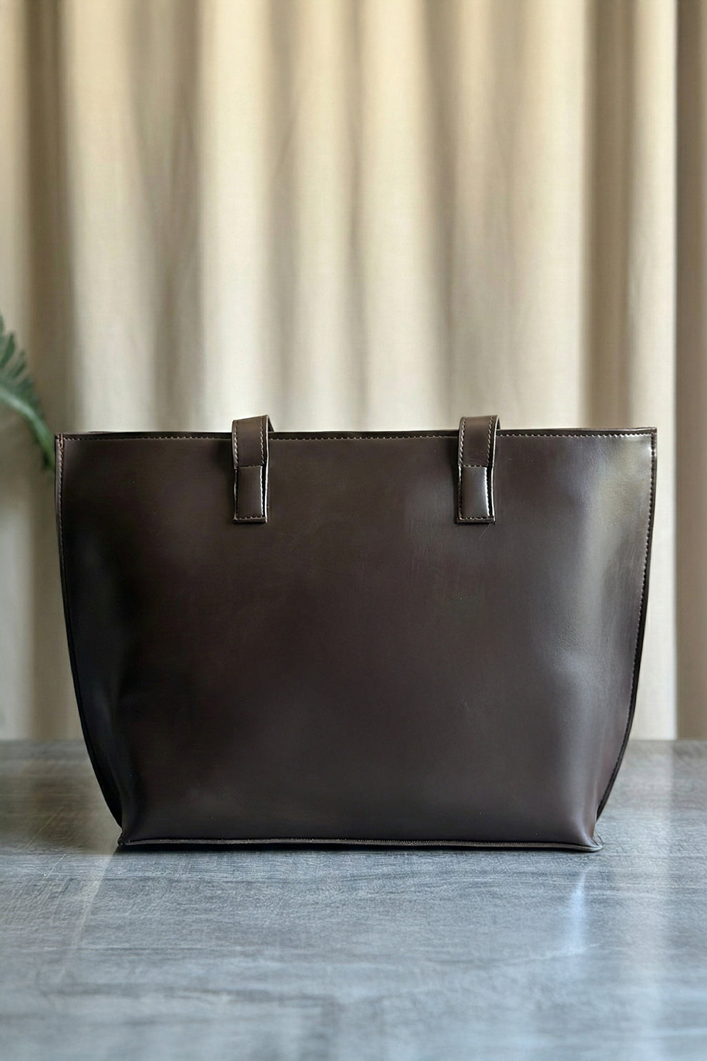 fineur alexa trendy and classic tote bags in Pakistan at affordable prices.