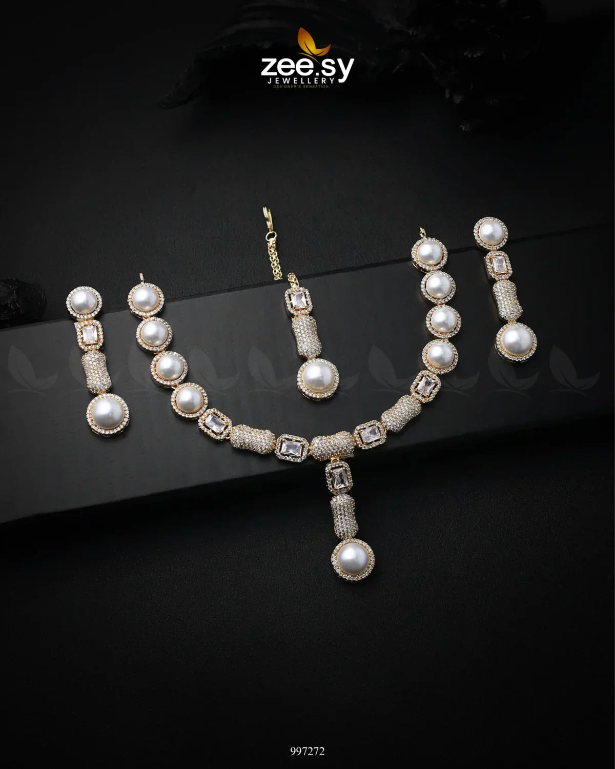 Eclips Necklace Set Golden - Zeesy Jewellery