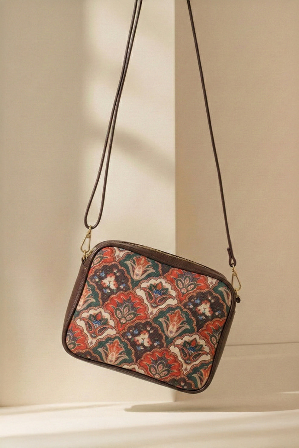Crossbody Women Bags & Purses Pakistan