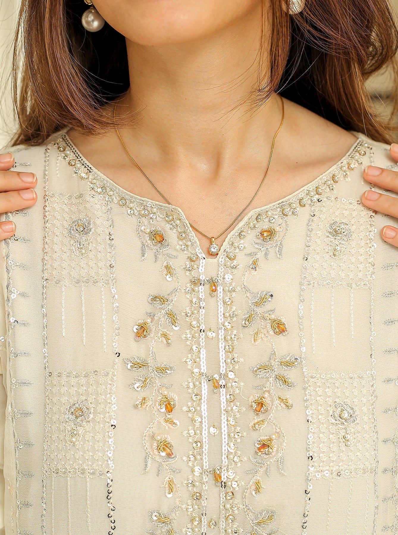 Rangeen Stitched 3 Piece Formals Parisha