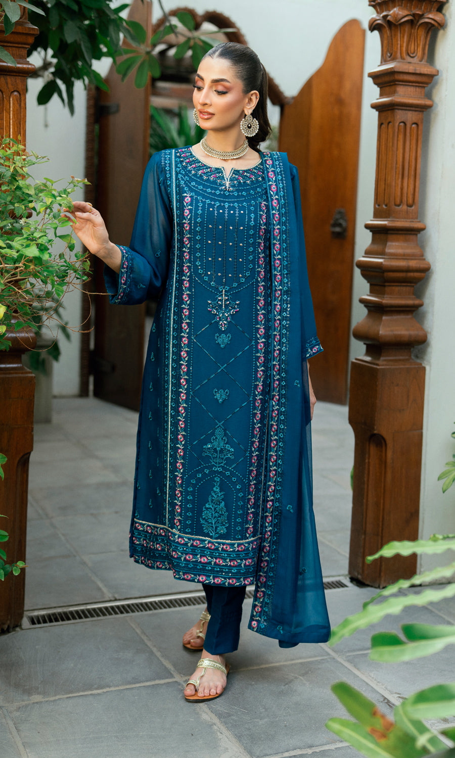 Morbagh By Shamooz Stitched 3 Piece Formals Collection'2025-Teal SEM-0841