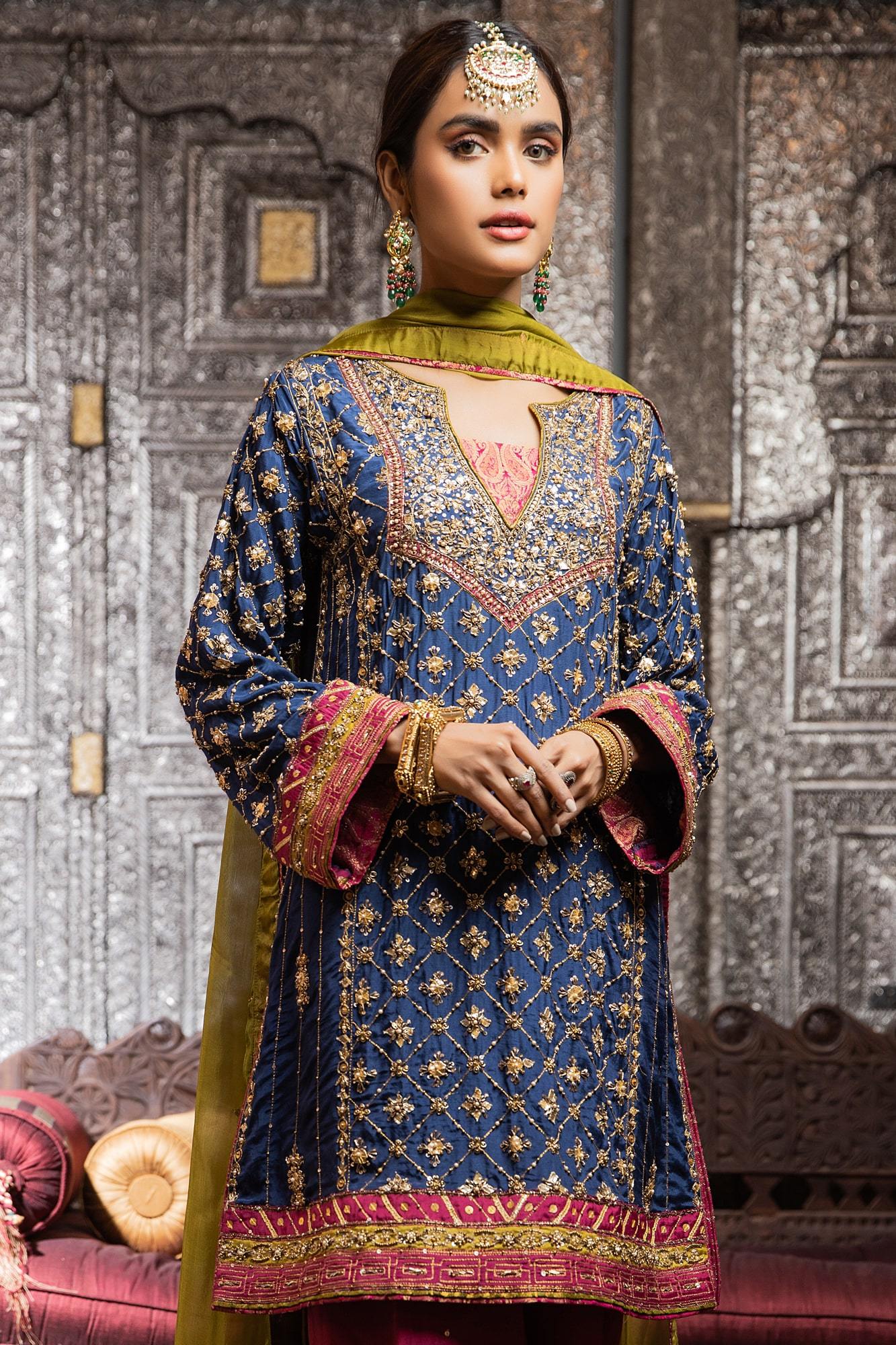 Zaaviay Stitched Eid Edit Roshan (Three Piece)