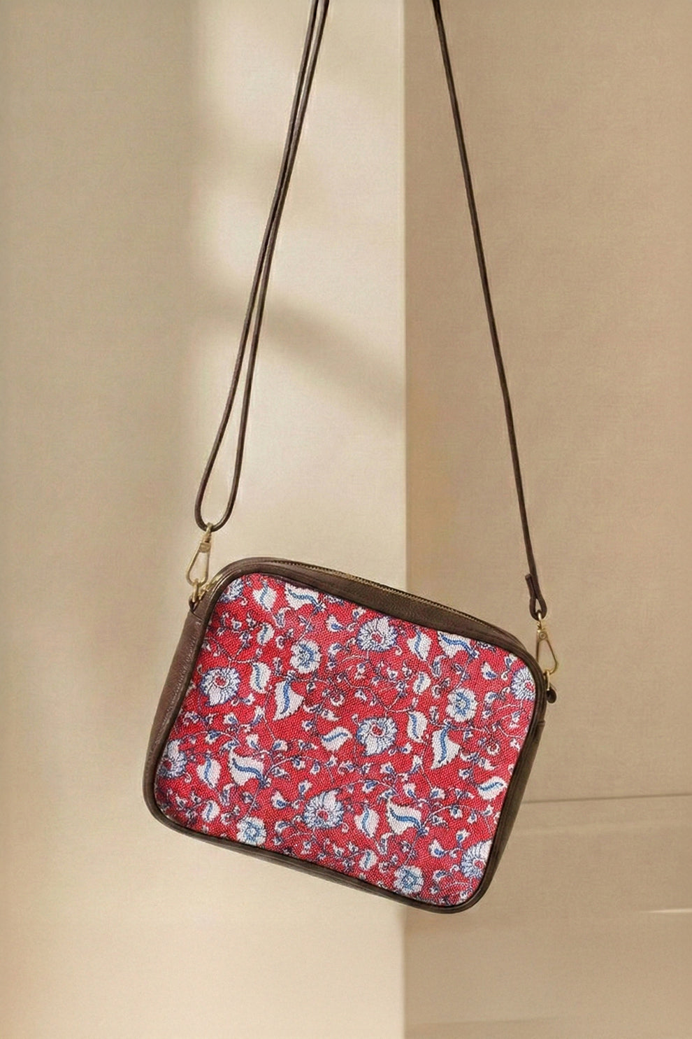 Crossbody Women Bags & Purses Pakistan
