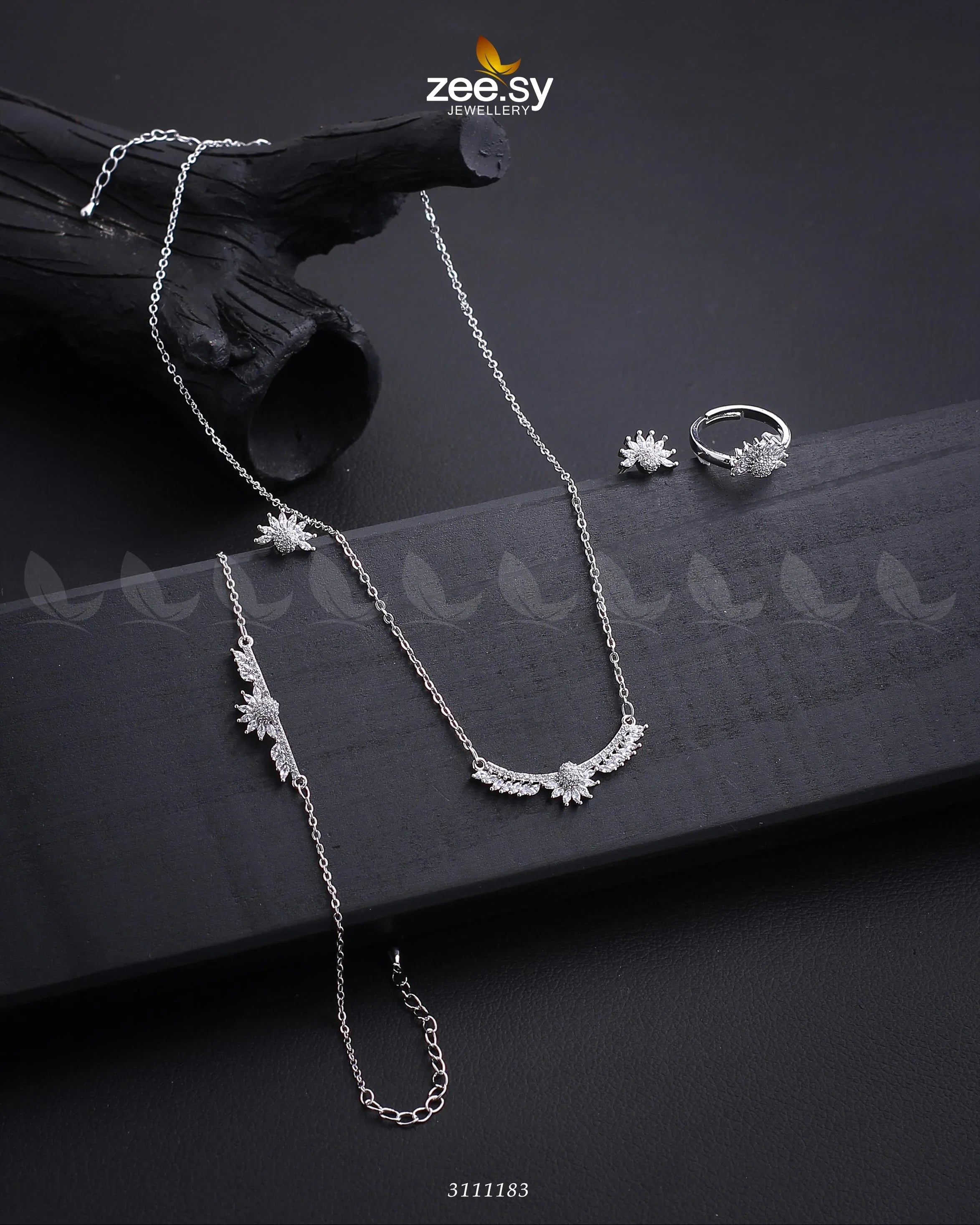 Sparrow Pendant Silver - Zeesy Jewellery