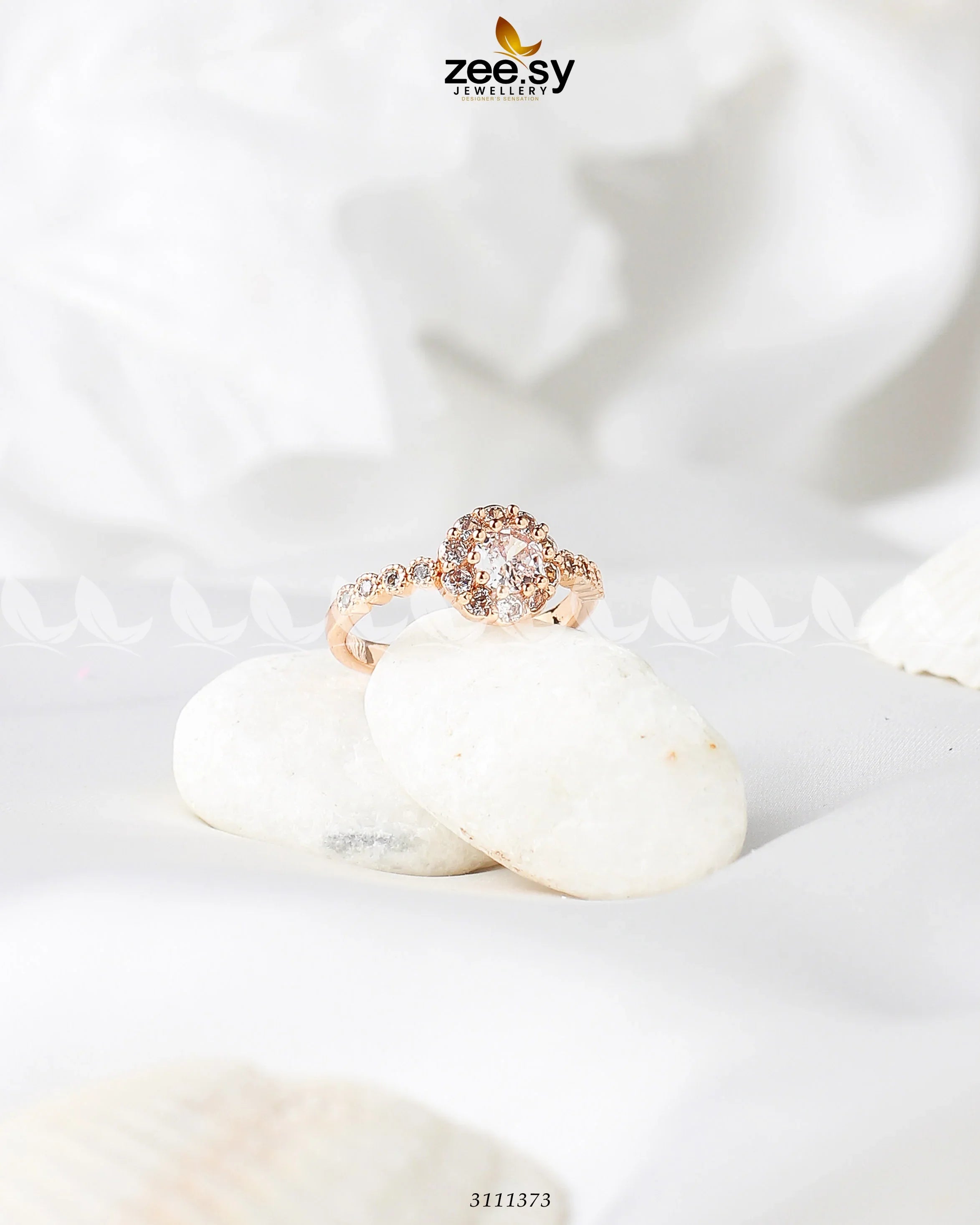 Gleaming Ring Golden White - Zeesy Jewellery