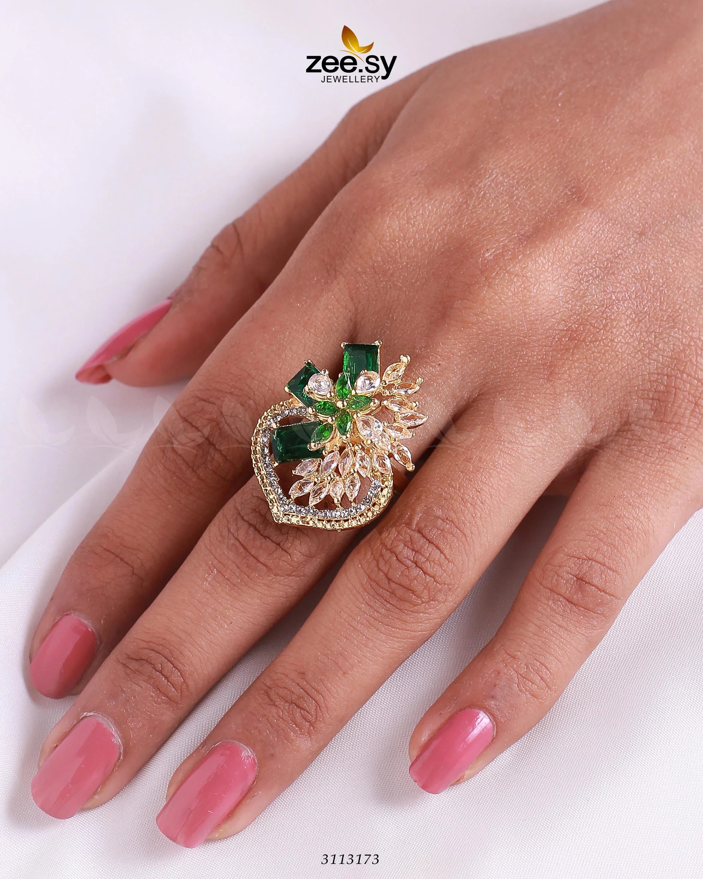 Hoya Ring Golden Green - Zeesy Jewellery