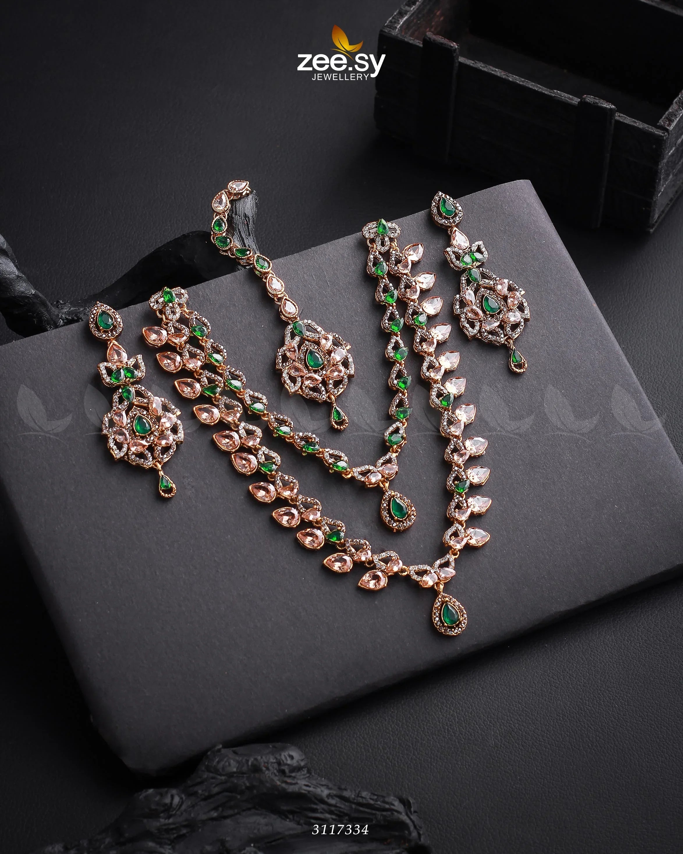 Urwa Hocane Necklace Set Golden Green - Zeesy Jewellery