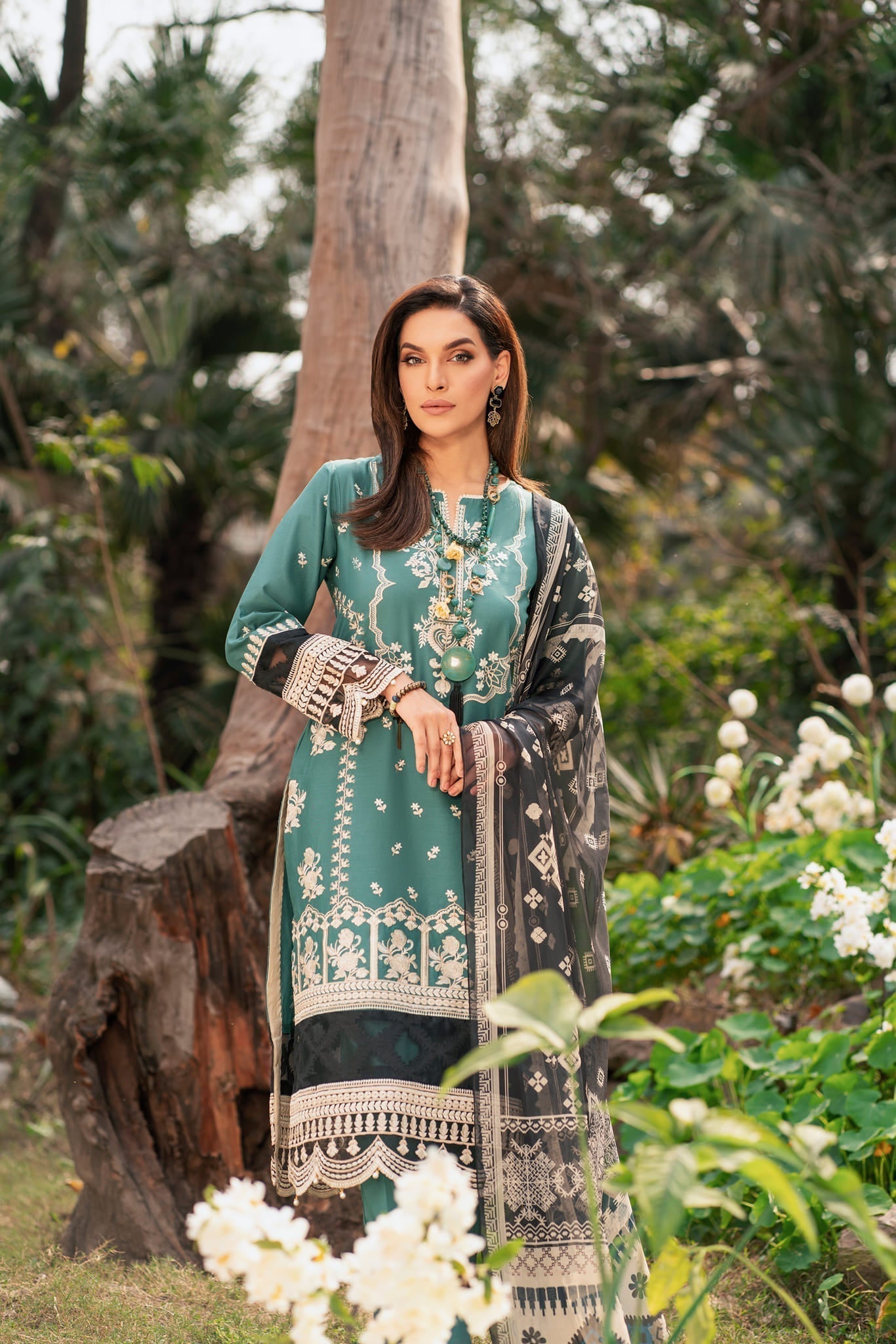 Lamhay by Panache Apparel Stitched Luxury Lawn Collection-Beryl Grace