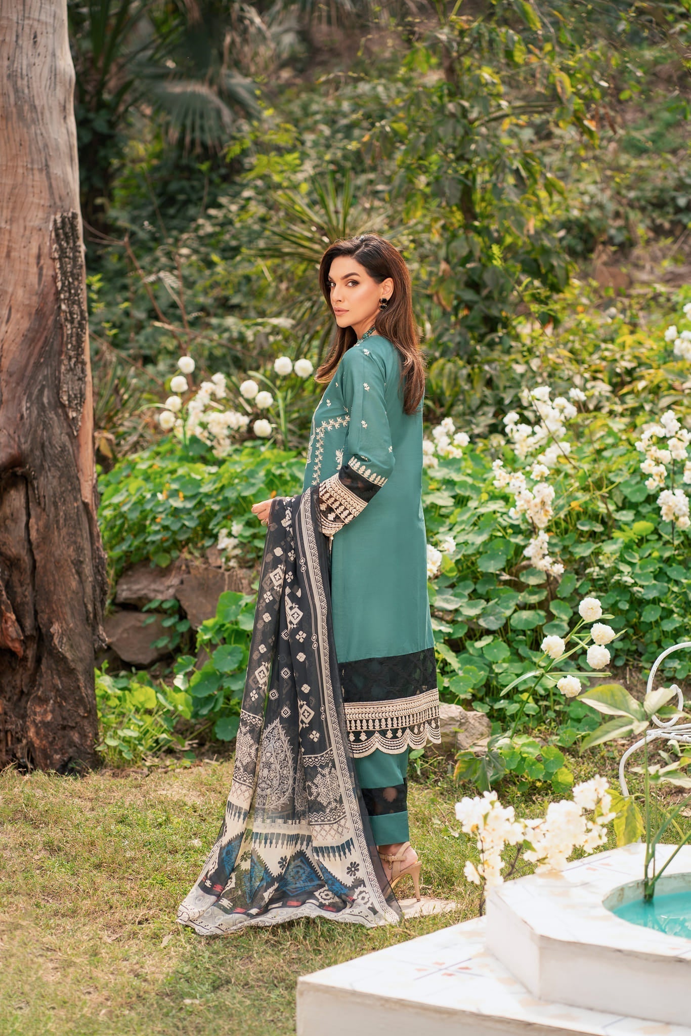 Lamhay by Panache Apparel Stitched Luxury Lawn Collection-Beryl Grace