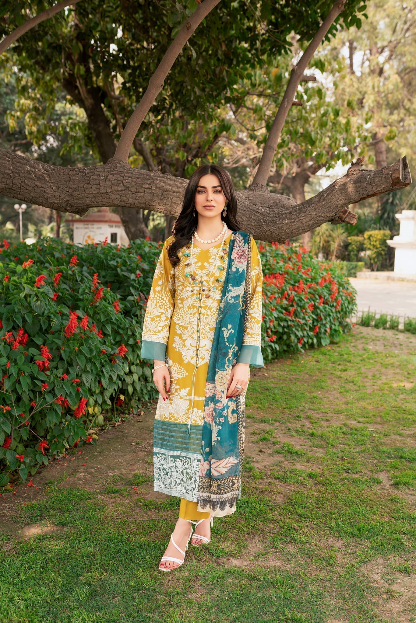 Lamhay by Panache Apparel Stitched Luxury Lawn Collection-Florid Haven