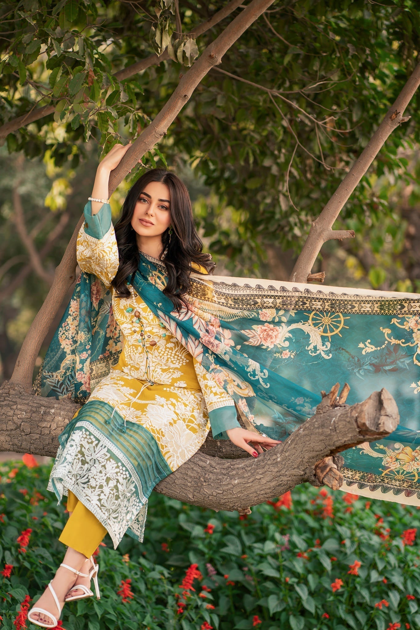 Lamhay by Panache Apparel Stitched Luxury Lawn Collection-Florid Haven