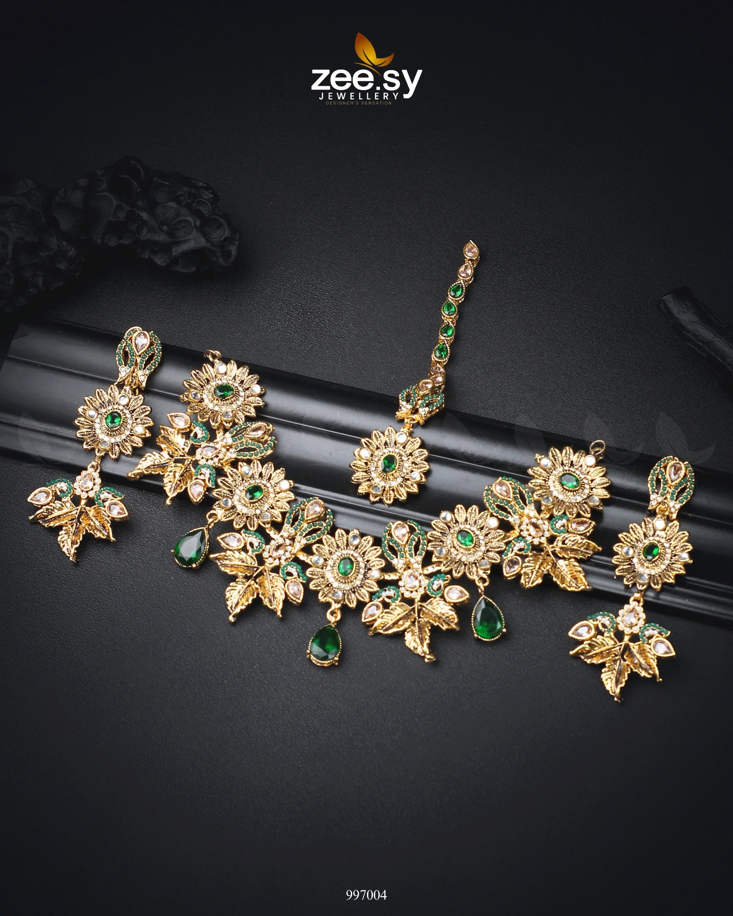Angelonia Necklace Set Emerald Green - Zeesy Jewellery