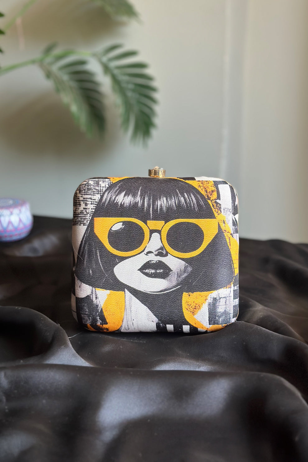 Most Viral Aesthetic Designer Clutches online in Pakistan