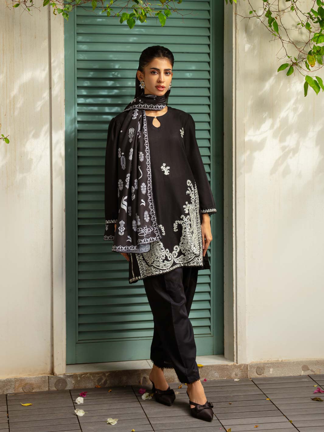 TNG Stitched 2 Piece Cotton Lawn Collection'2024-Noir (Black)