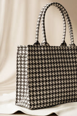 Fineur Canvas Tote Tessella