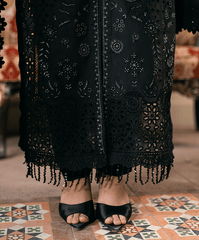 Baad-E-Naubahaar By Kaanthaa Unstitched 3 Piece Summer Suit-Kaali Ghataa Unstitched Embroidered Suit (3-Piece)