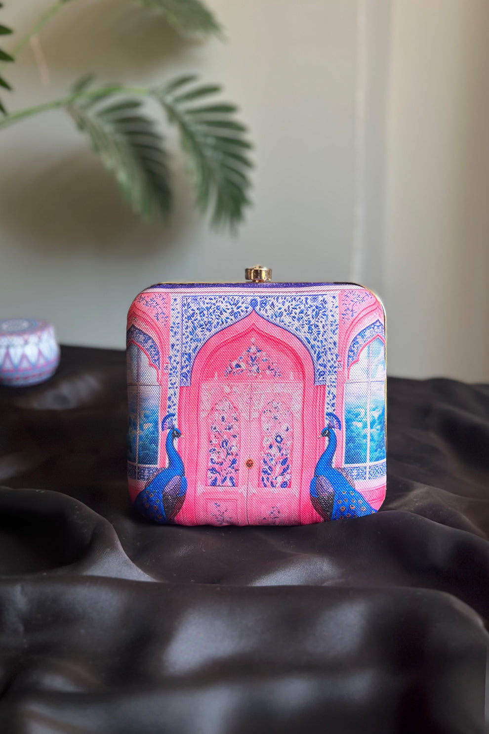 Most Viral Aesthetic Designer Clutches online in Pakistan