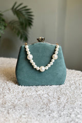 Trendy affordable women Clutch Purse bags. Clutches Collection Fineur Online Pakistan