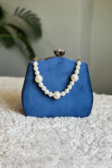 Trendy affordable women Clutch Purse bags. Clutches Collection Fineur Online Pakistan