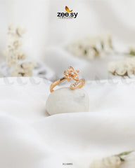Floiaza Ring Golden - Zeesy Jewellery
