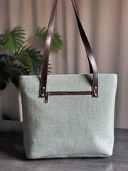 Buy Jute bags in affordable Price Best Quality in Pakistan Trendy Bags Of 2026