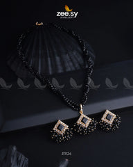 Pendant Necklace Golden Black - Zeesy Jewellery