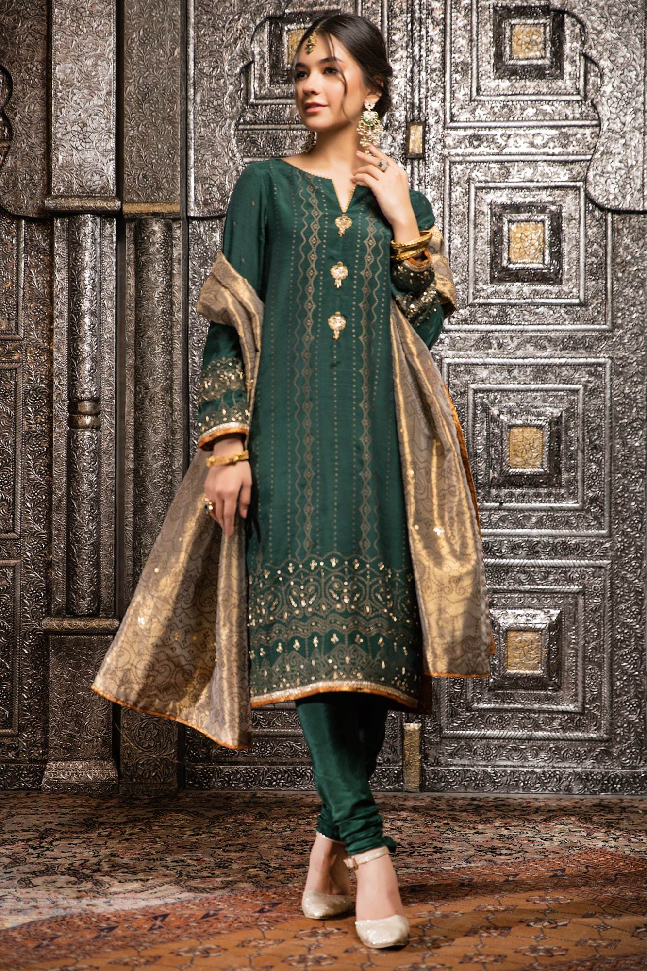 Zaaviay Stitched Eid Edit Orhni (Three Piece)