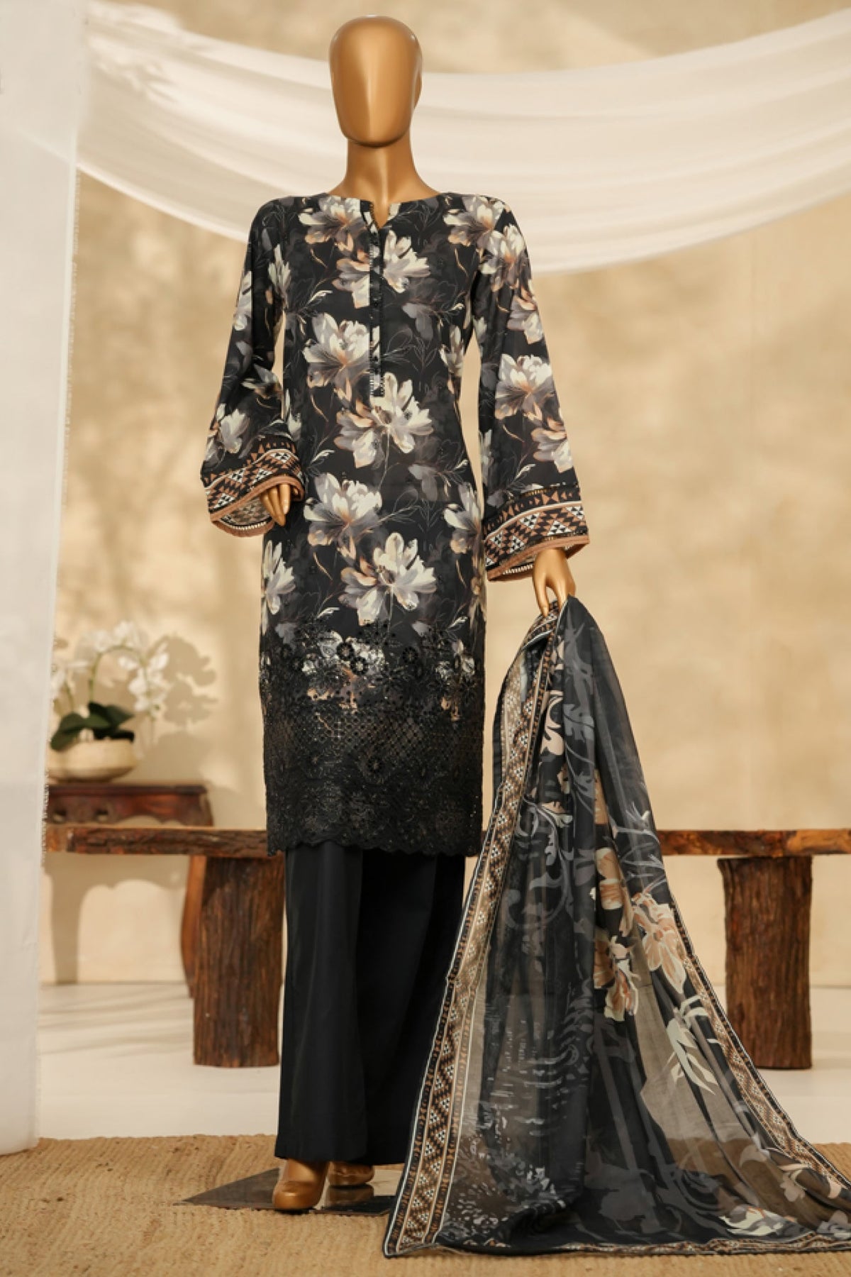 HZ Stitched 3 Piece Chikankari Cambric Collection'2025-LPK-3P-522