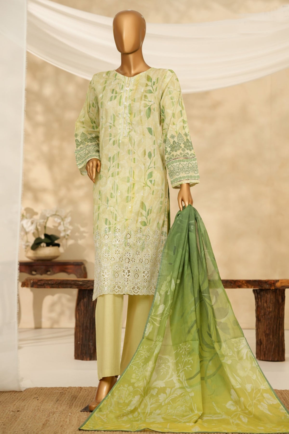 HZ Stitched 3 Piece Chikankari Cambric Collection'2025-LPK-3P-526