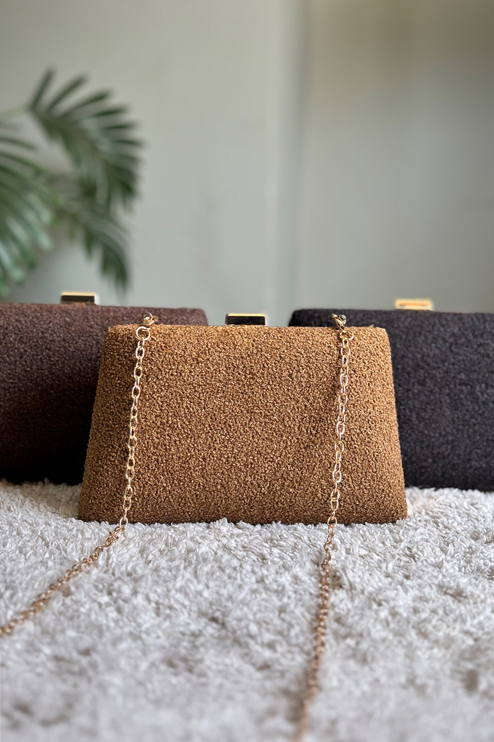 Trendy affordable women Clutch Purse bags. Clutches Collection Fineur Online Pakistan