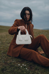 Fineur Handbag Crest - White