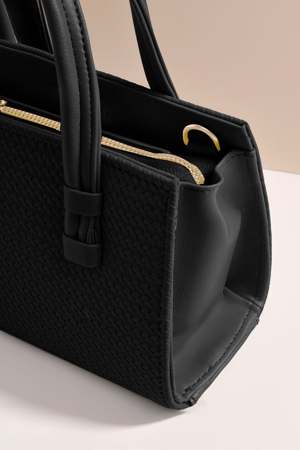 New Designs 2026 Best Trendy Handbags and crossbody Bag