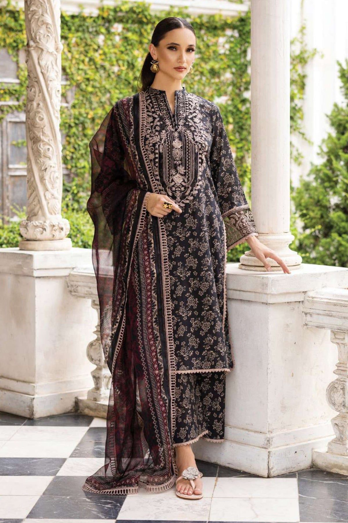 Tahra by Zainab Chottani Unstitchd 3 Piece Lawn Collection'2023-ZTC-06-A