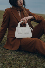 Fineur Handbag Crest - White