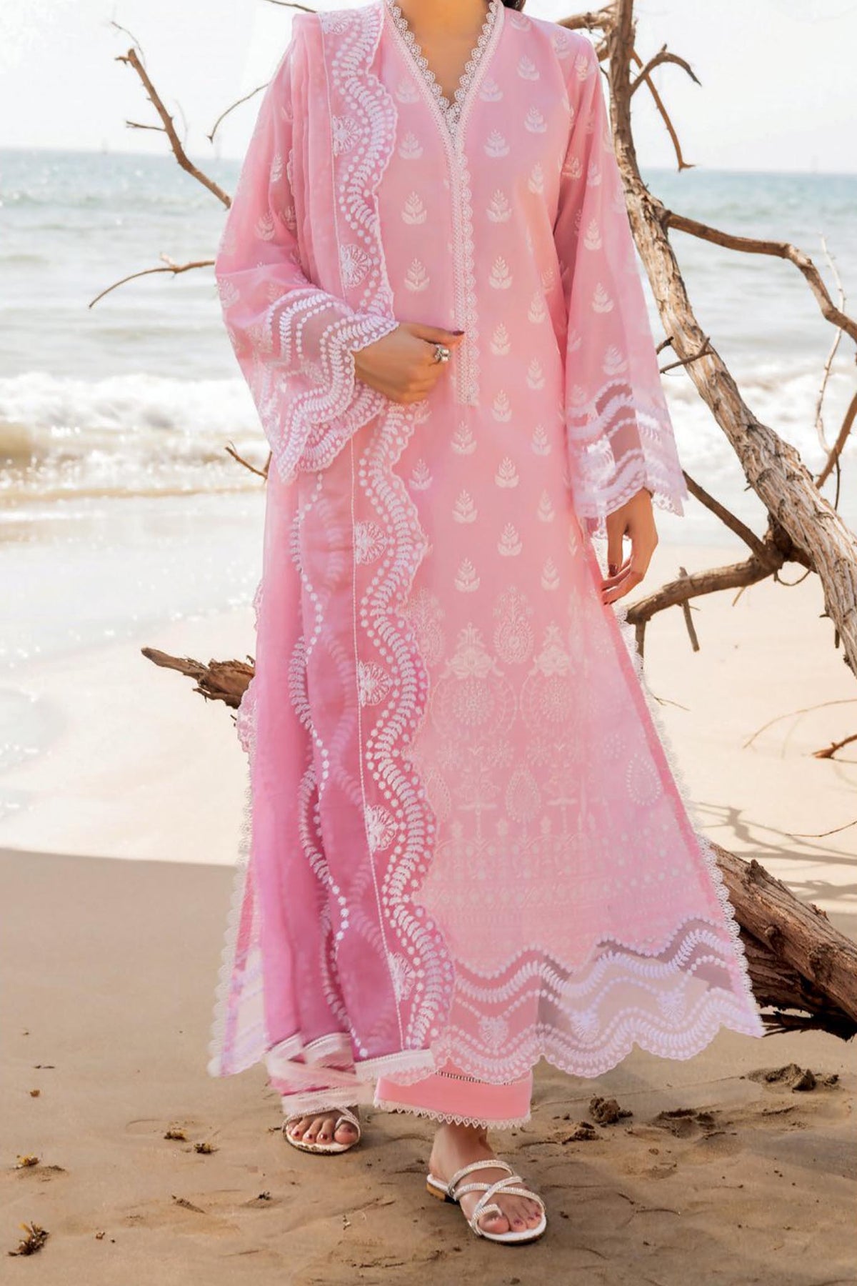 Zainab Chottani Unstitched 3 Piece Luxury Chikankari Collection'2024-08-B-Amyra