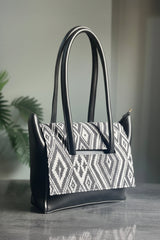 Fineur Two Style Shoulder Bag - Black