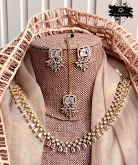Made For Her-Aveline Zircon Necklace Set - KM1001