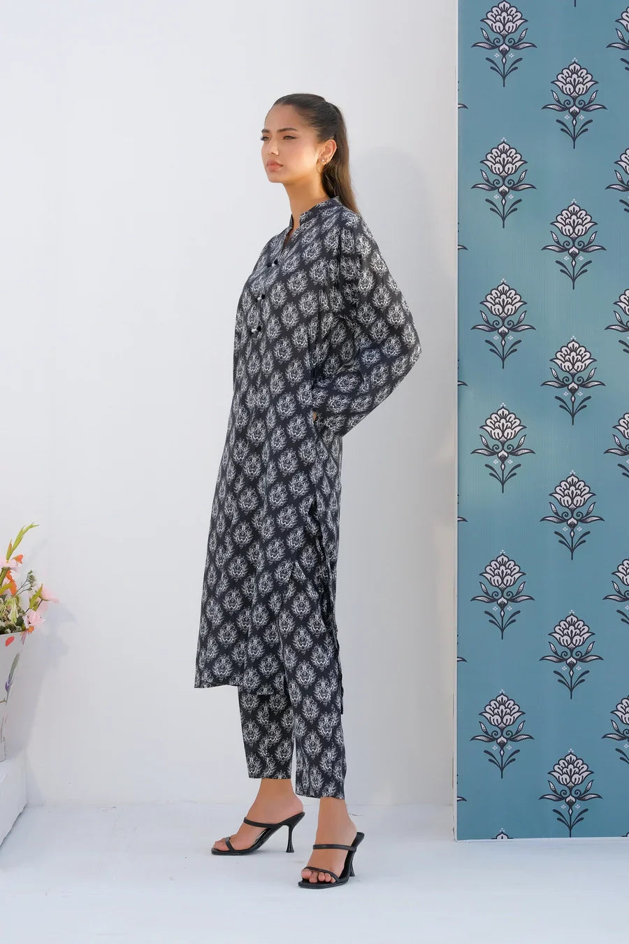 Dhaga Stitched 2 Piece Lawn Collection'2025-Matching separate 006
