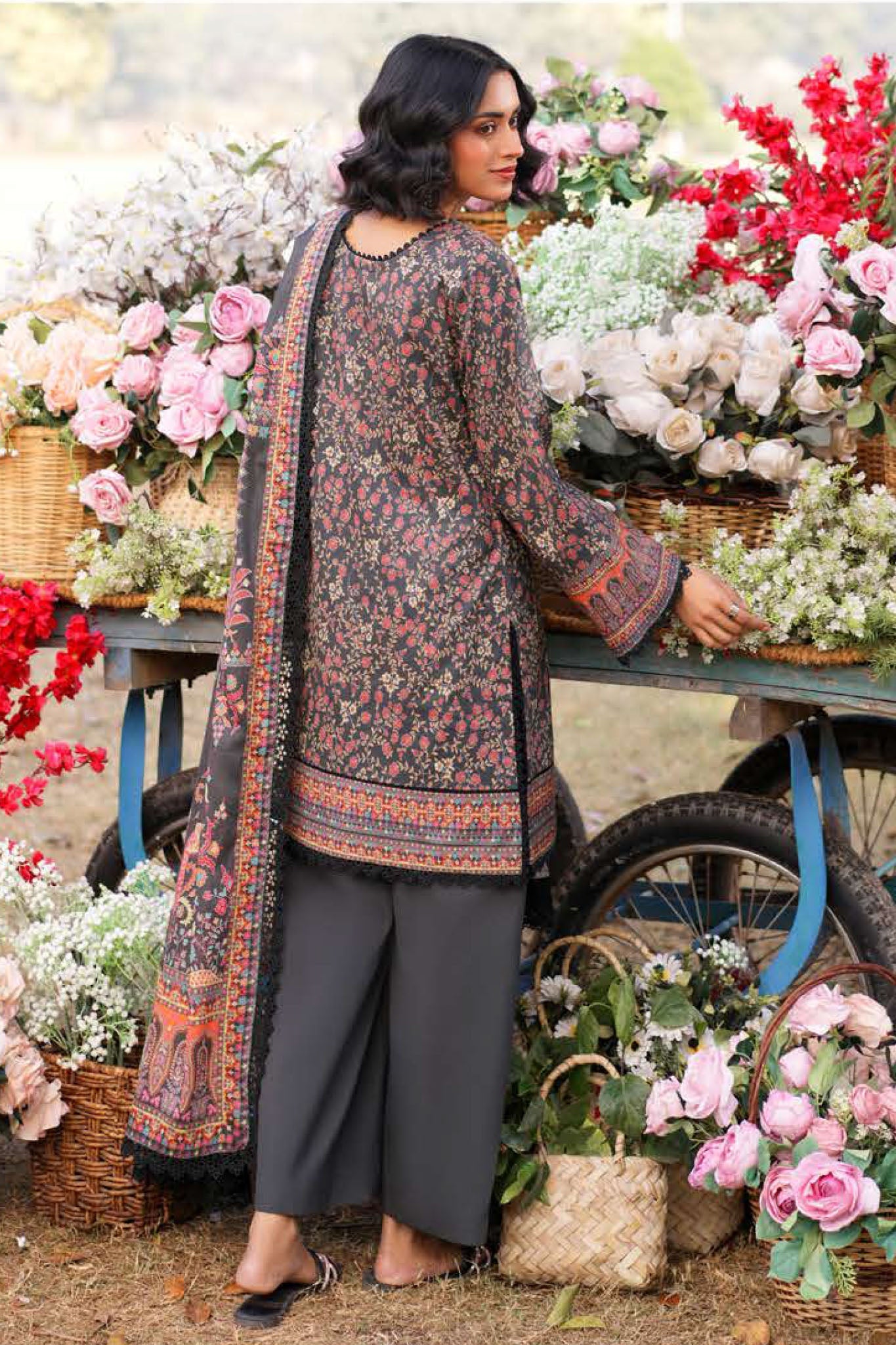 Prints By Asim Jofa Unstitched 3 Piece Lawn Vol-01 Collection-AJUUB-09