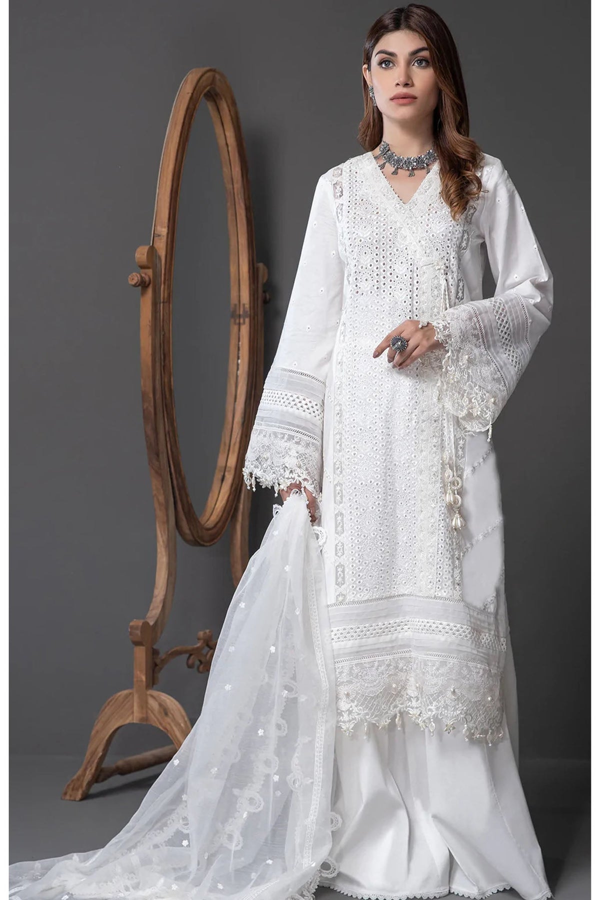 Monochrorme Mystique by Anaya Unstitched 3 Piece Lawn Collection'2022-ALM21-01-Kainat