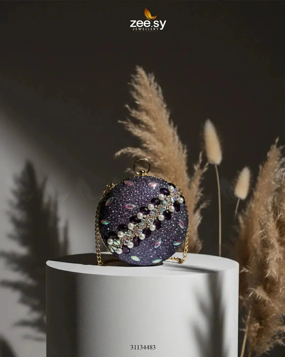 Artisan Crystal Pearl Clutch Bag