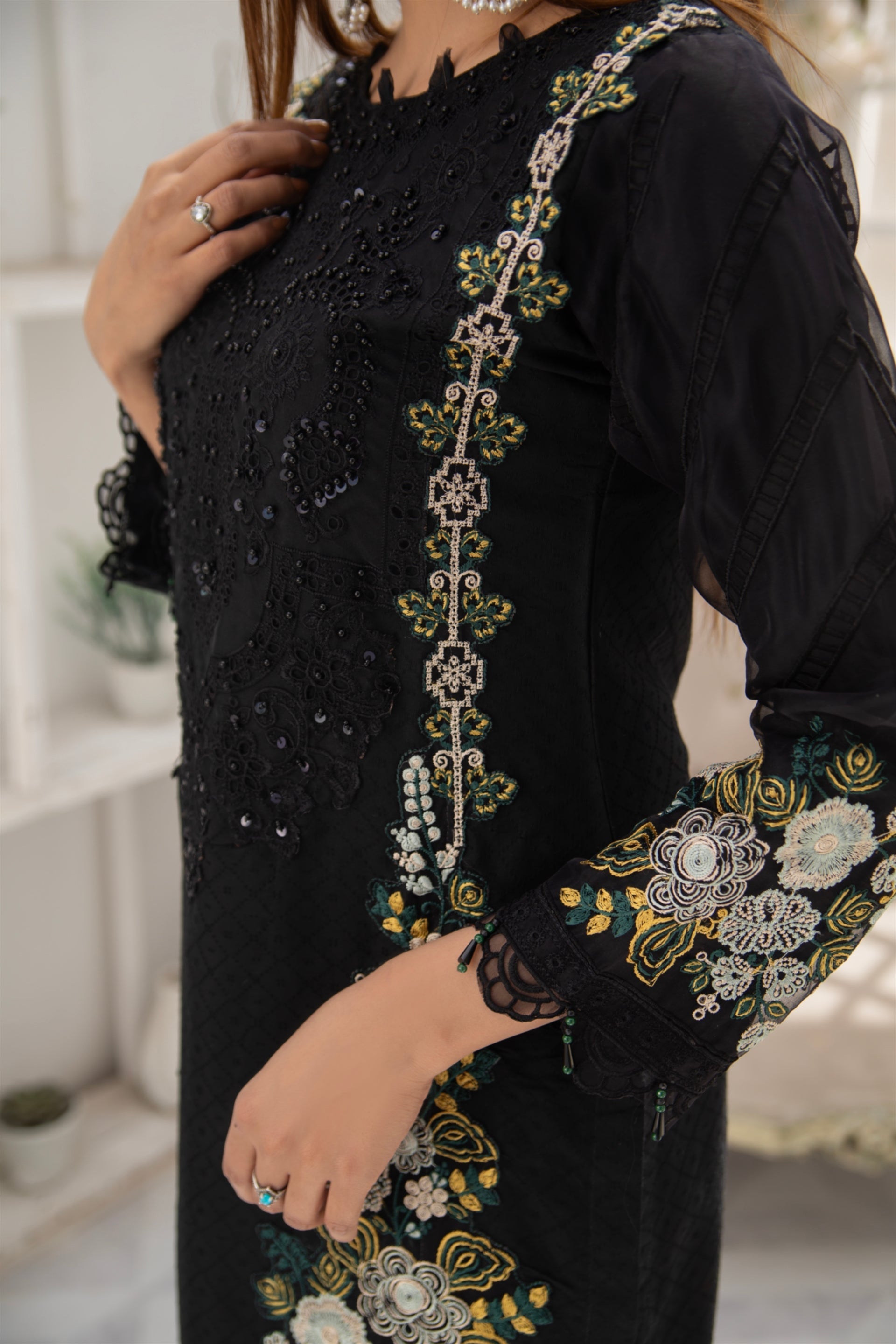 Manahils Stitched Mn-05