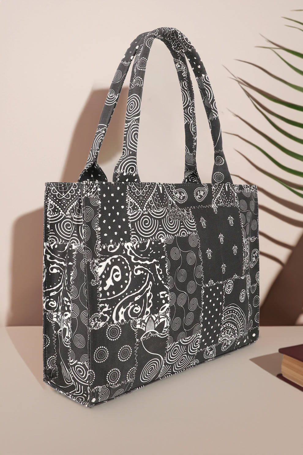 Trendy Canvas Tote Bag women Pakistan